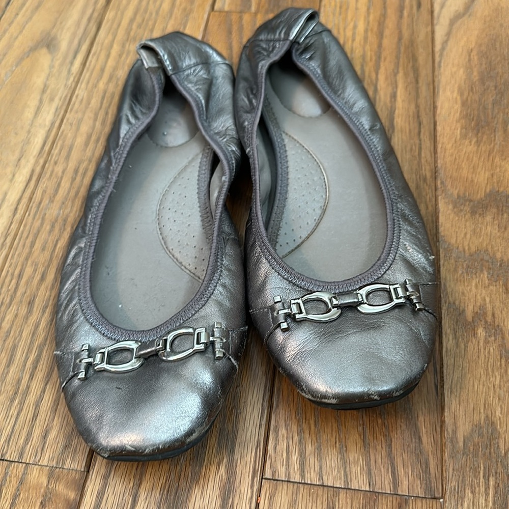 Me Too Flats - image 3